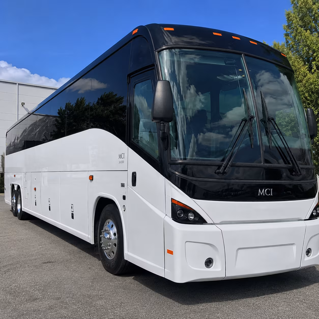 airport transfers for government personnel at azo