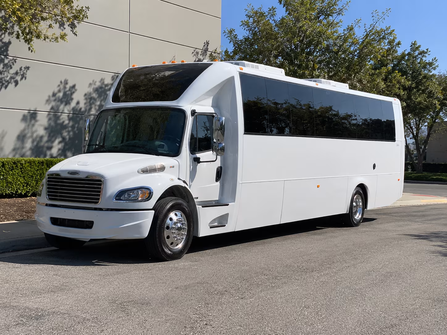 bachelorette and bachelor party buses across kalamazoo s best nightlife
